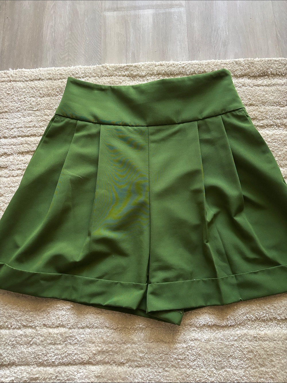 Rebecca Taylor High-Waist Green Pleated Women’s Shorts